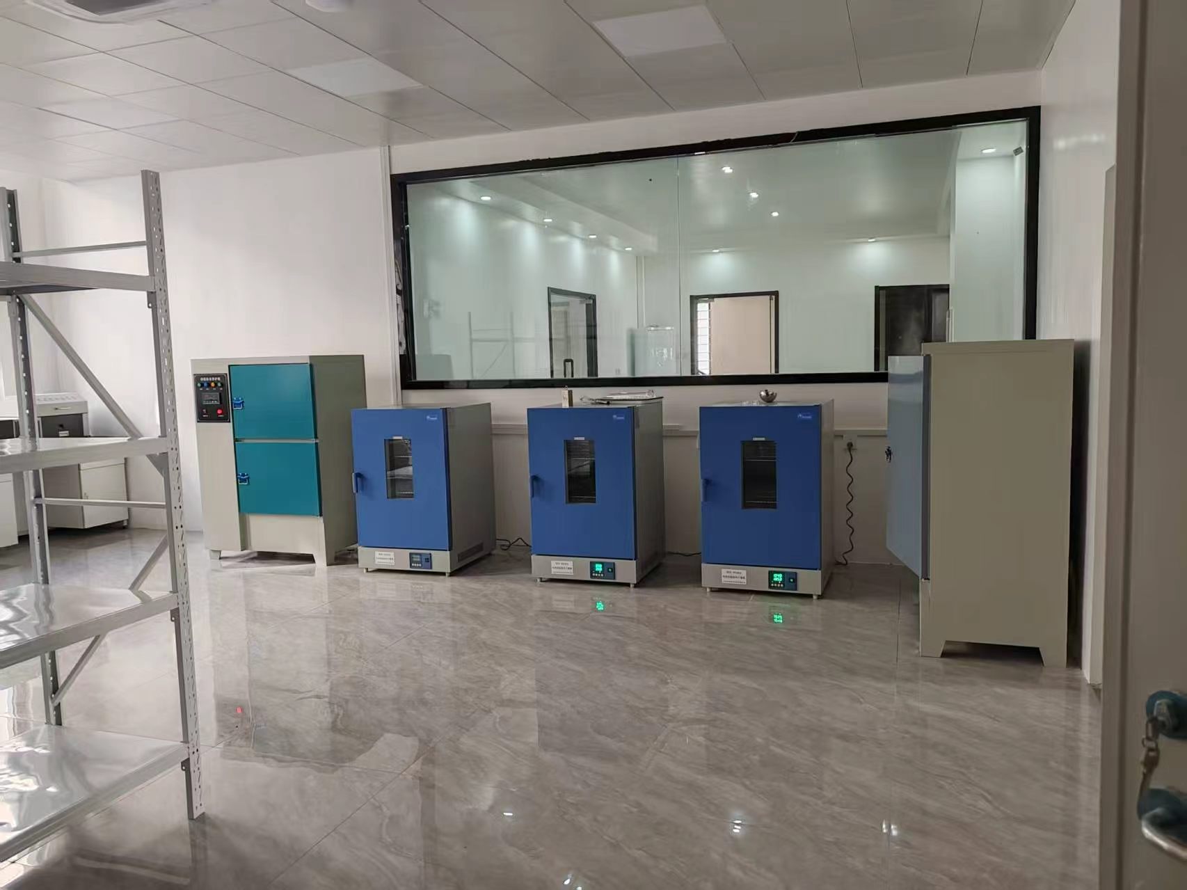 Laboratory Equipment 2